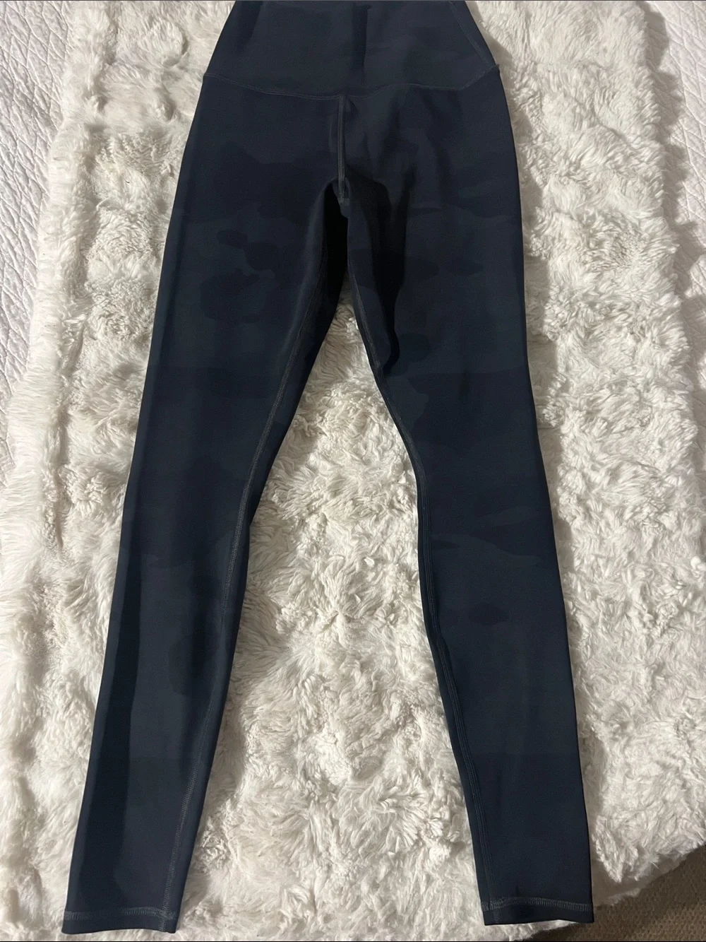 ALO Yoga Black Camo High-Rise Leggings